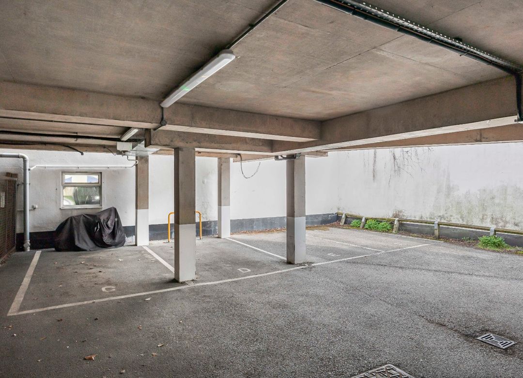 Property Image 12