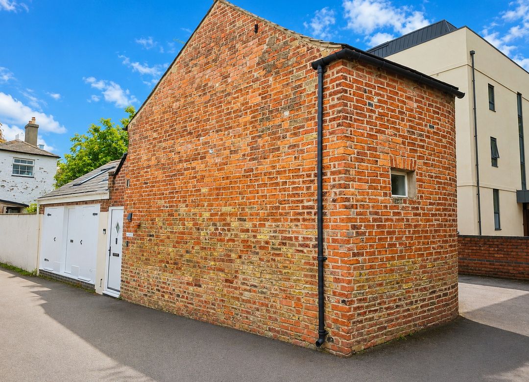 Property Image 0
