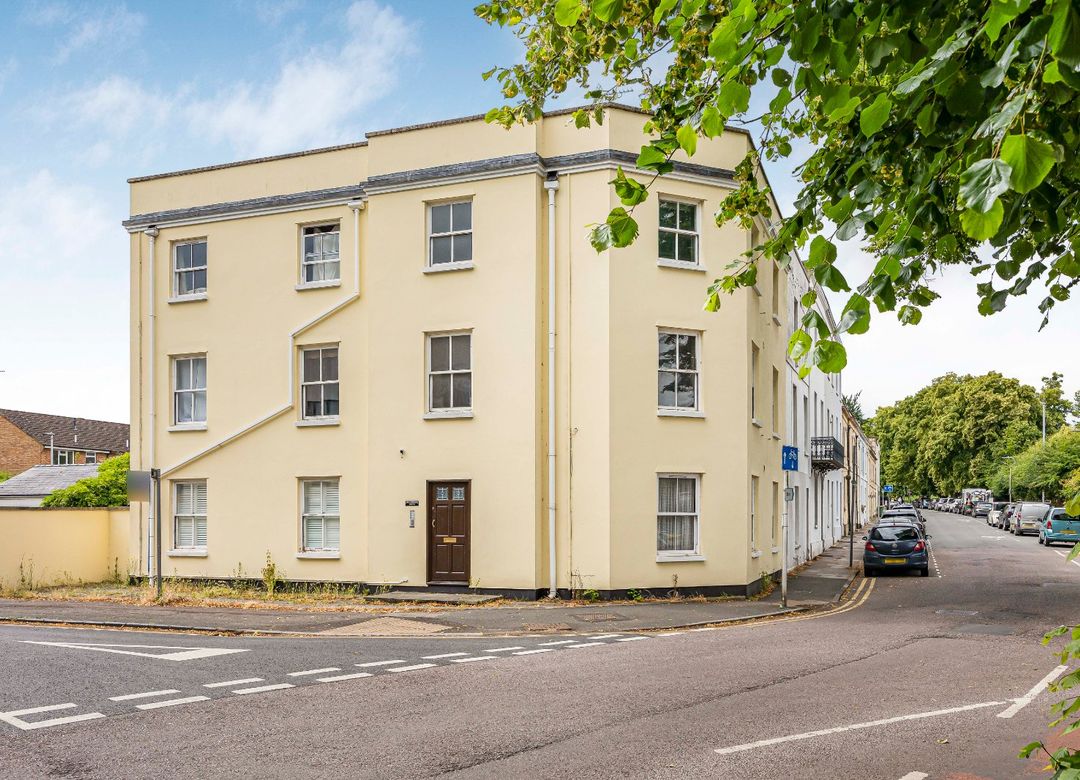 Property Image 0