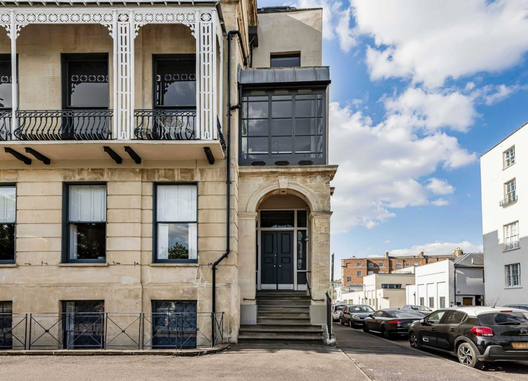 Property Image 0