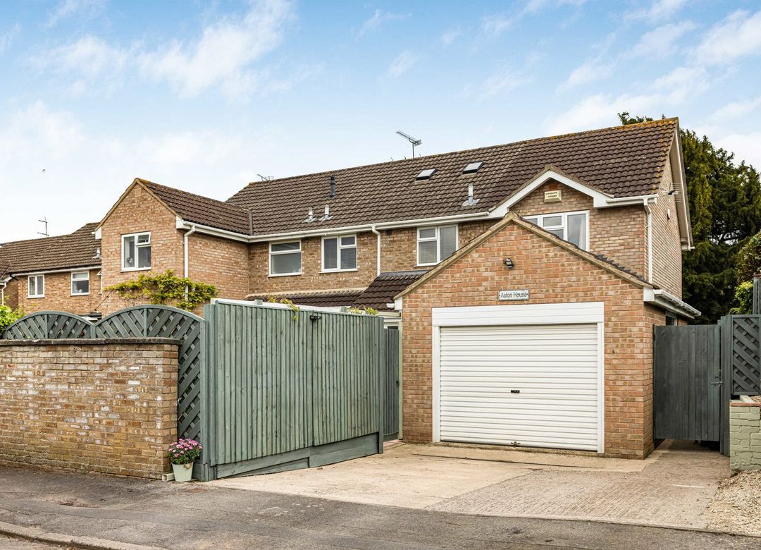 Property Image 0