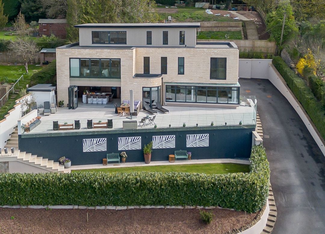 Property Image 0