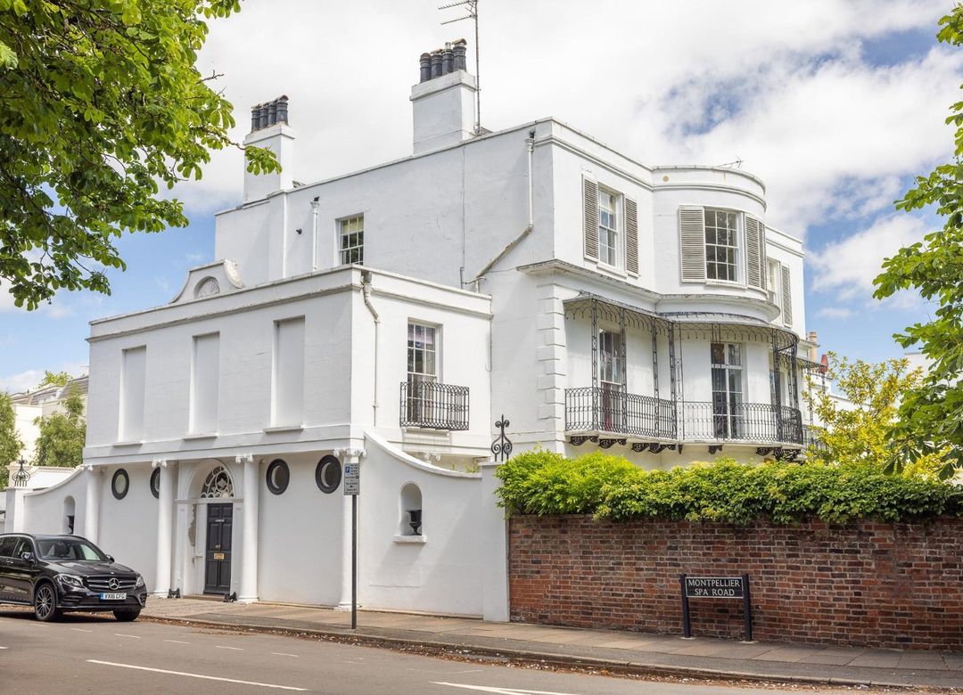 Property Image 0
