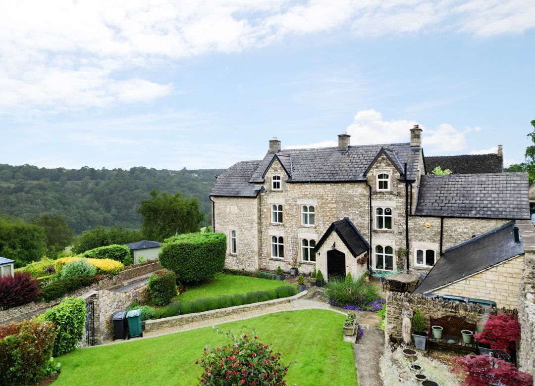 Property Image 0