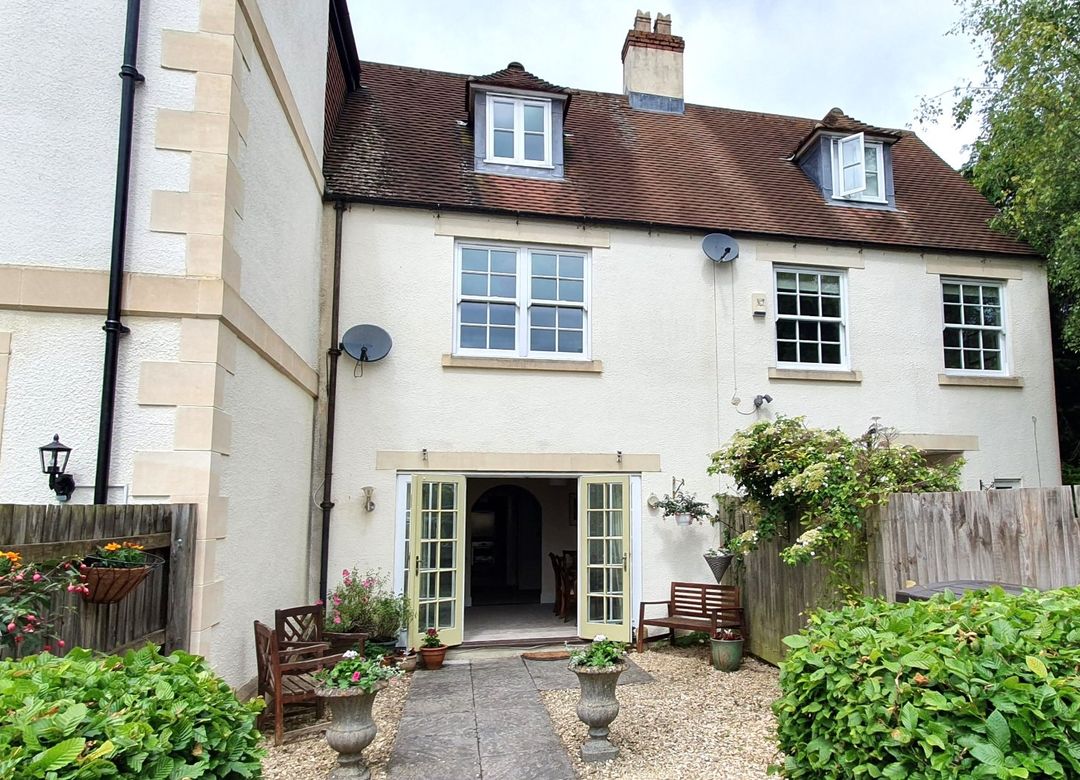 Property Image 0