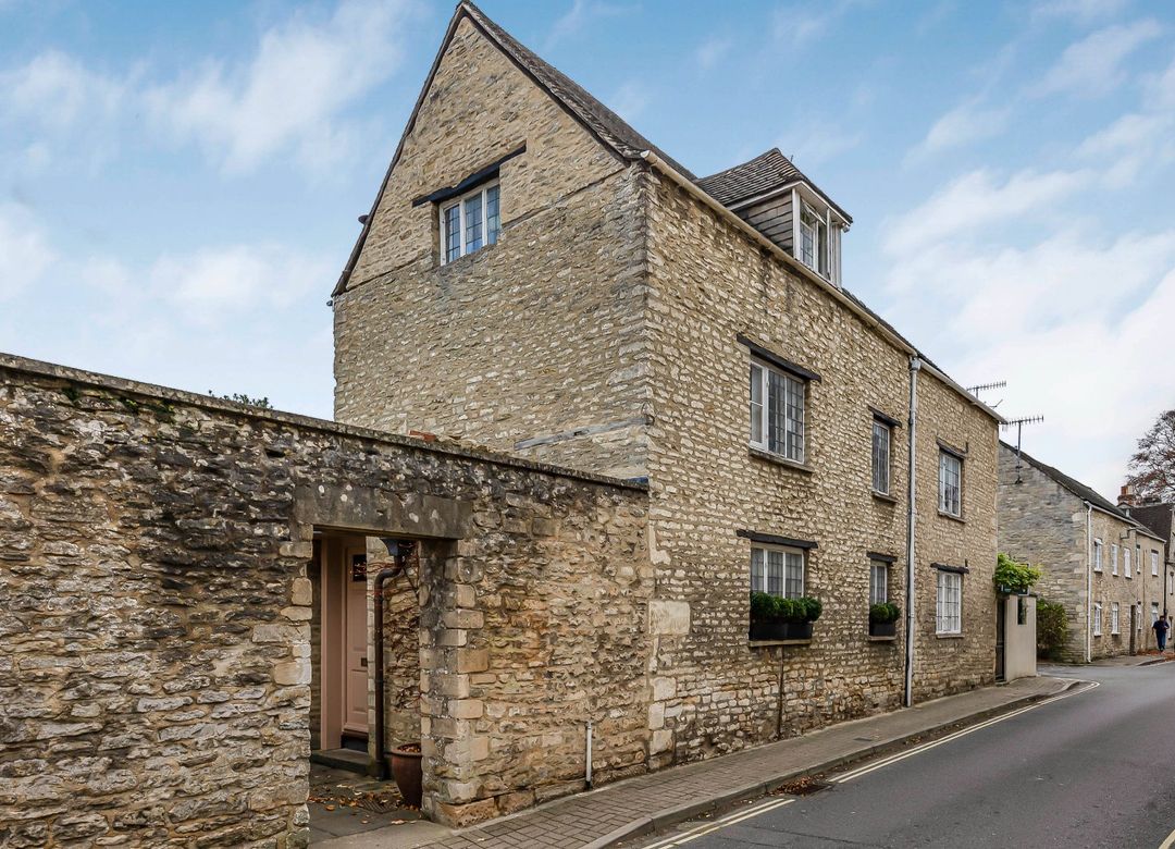 Property Image 0