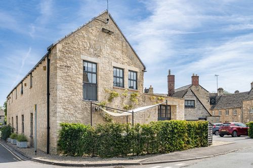 Property Image 0