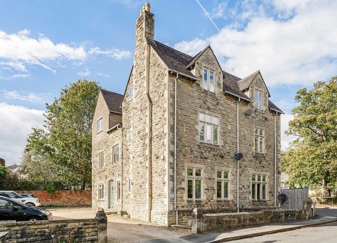 Property Image 0