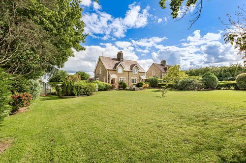Property Image 0