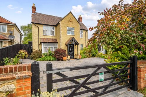 Property Image 0