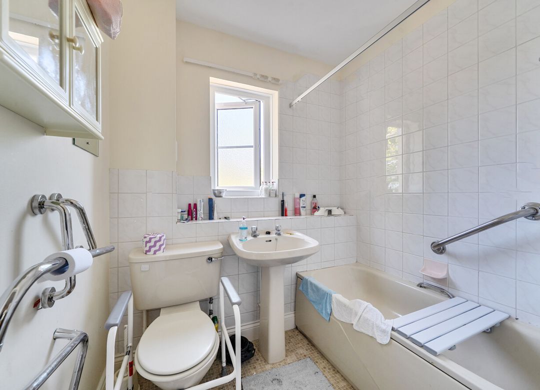 Property Image 4