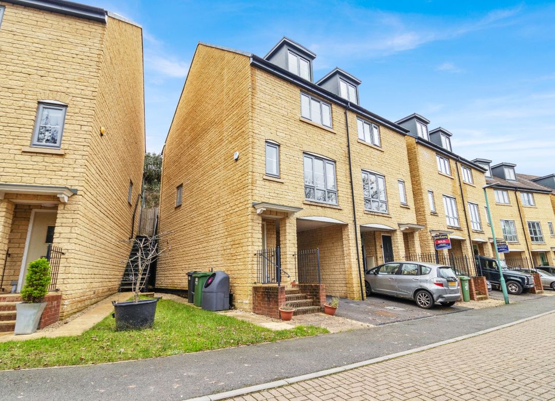 Property Image 0
