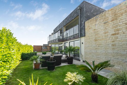 Property Image 0