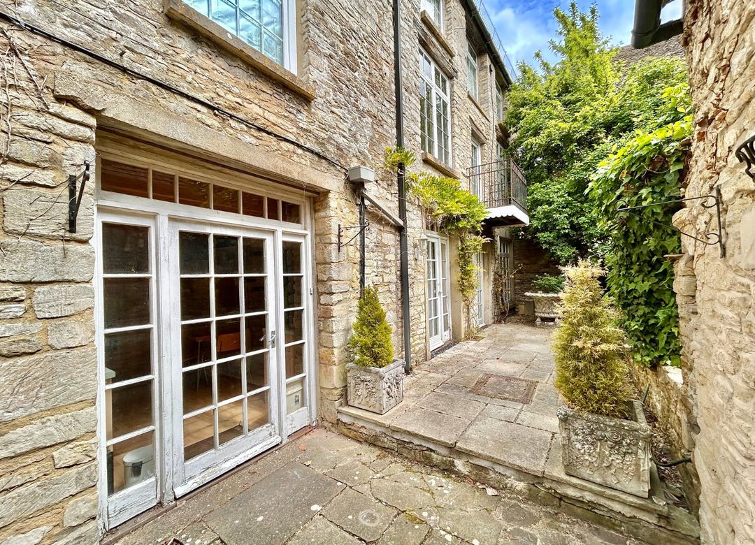 Property Image 0