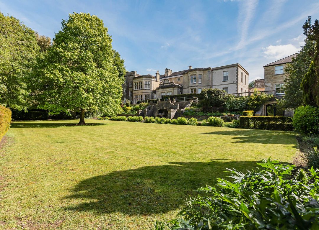 Property Image 0