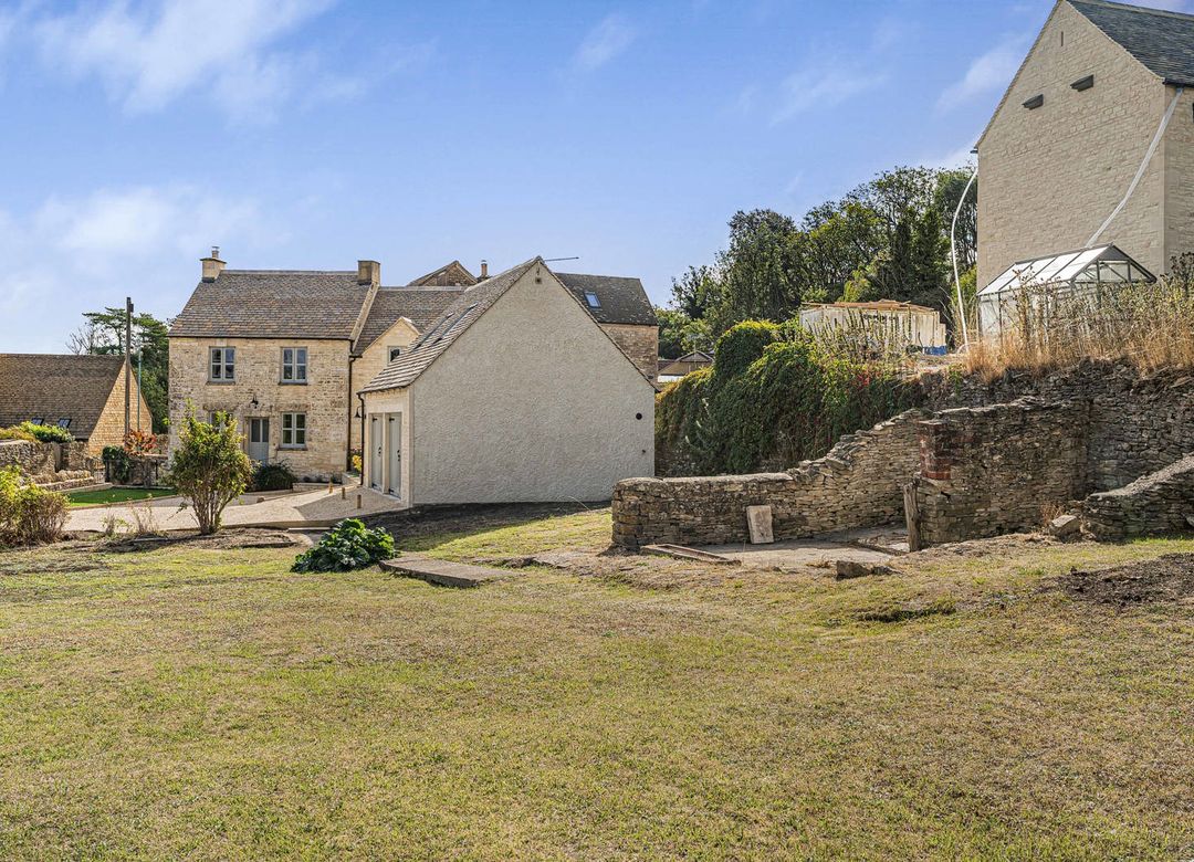 Property Image 0